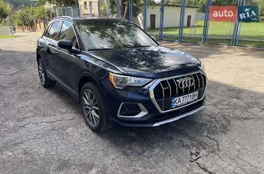 Внедорожник / Кроссовер Audi Q3 2019 в Киеве