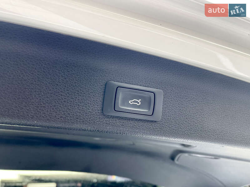 Внедорожник / Кроссовер Audi Q3 2019 в Киеве