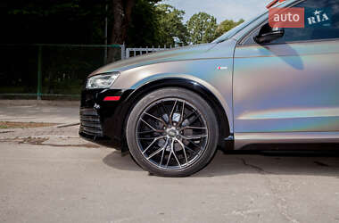 Внедорожник / Кроссовер Audi Q3 2017 в 