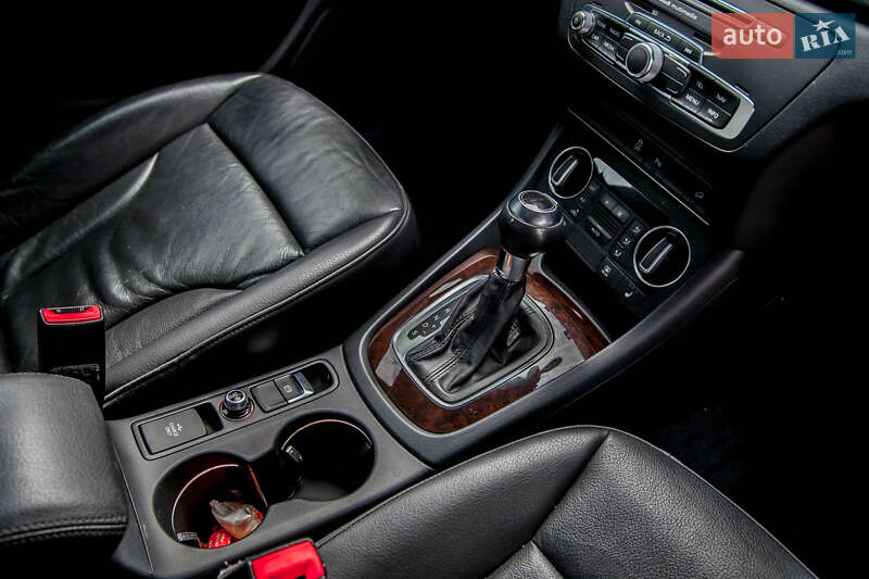 Внедорожник / Кроссовер Audi Q3 2017 в Львове