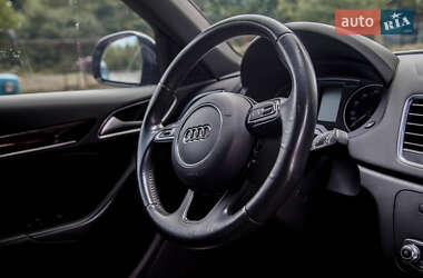 Внедорожник / Кроссовер Audi Q3 2017 в 