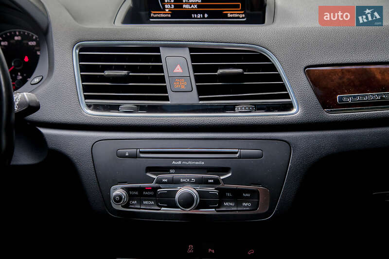 Внедорожник / Кроссовер Audi Q3 2017 в Львове