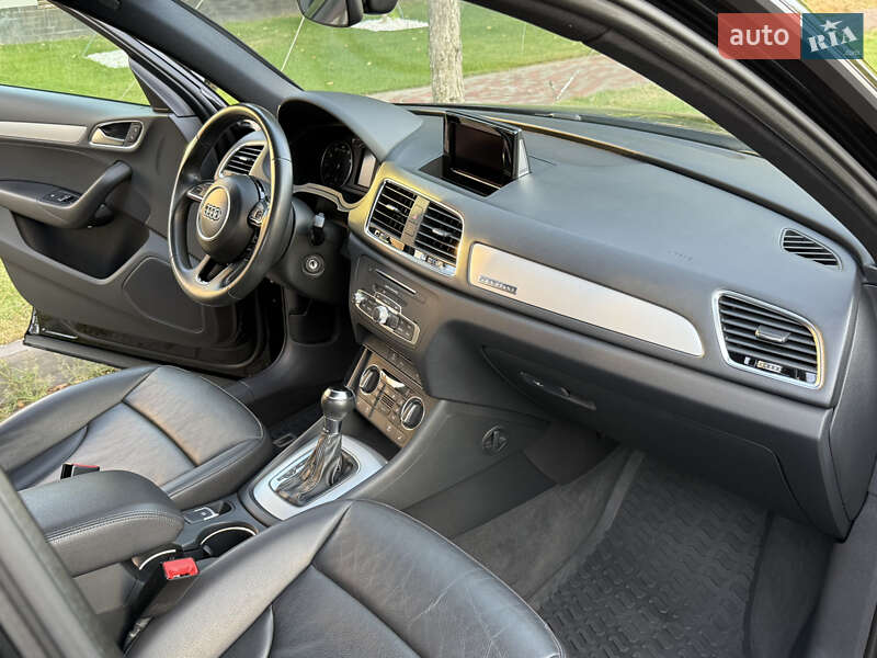 Внедорожник / Кроссовер Audi Q3 2018 в Одессе