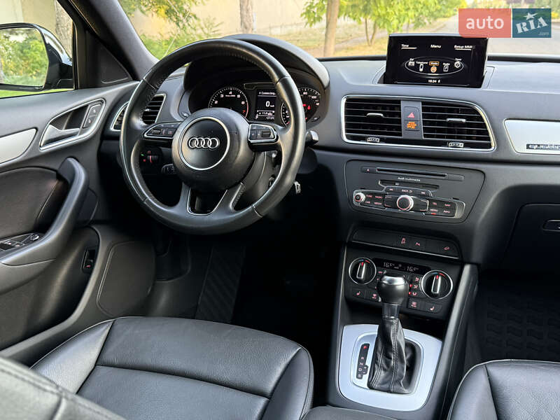 Внедорожник / Кроссовер Audi Q3 2018 в Одессе