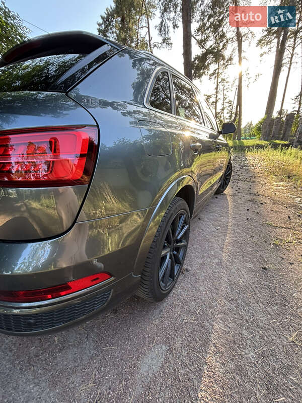 Позашляховик / Кросовер Audi Q3 2018 в Бучі
