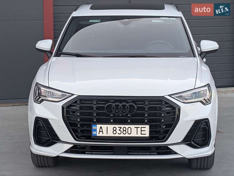 Внедорожник / Кроссовер Audi Q3 2023 в Борисполе