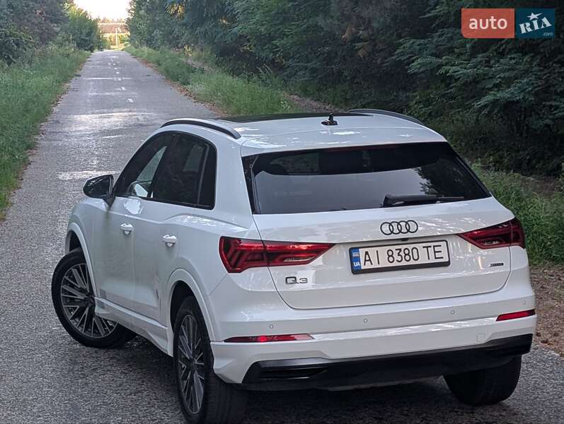 Внедорожник / Кроссовер Audi Q3 2023 в Борисполе