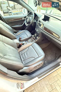Внедорожник / Кроссовер Audi Q3 2014 в 