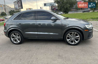 Внедорожник / Кроссовер Audi Q3 2017 в 