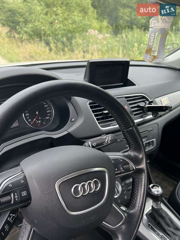 Внедорожник / Кроссовер Audi Q3 2013 в Бережанах