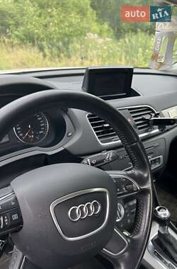 Внедорожник / Кроссовер Audi Q3 2013 в 