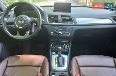 Внедорожник / Кроссовер Audi Q3 2017 в 