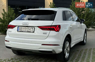 Внедорожник / Кроссовер Audi Q3 2019 в 