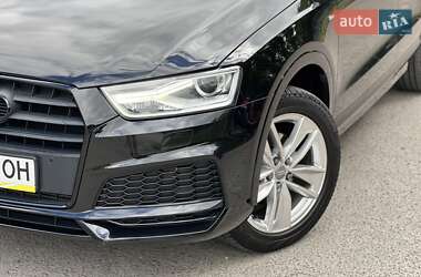Внедорожник / Кроссовер Audi Q3 2016 в 
