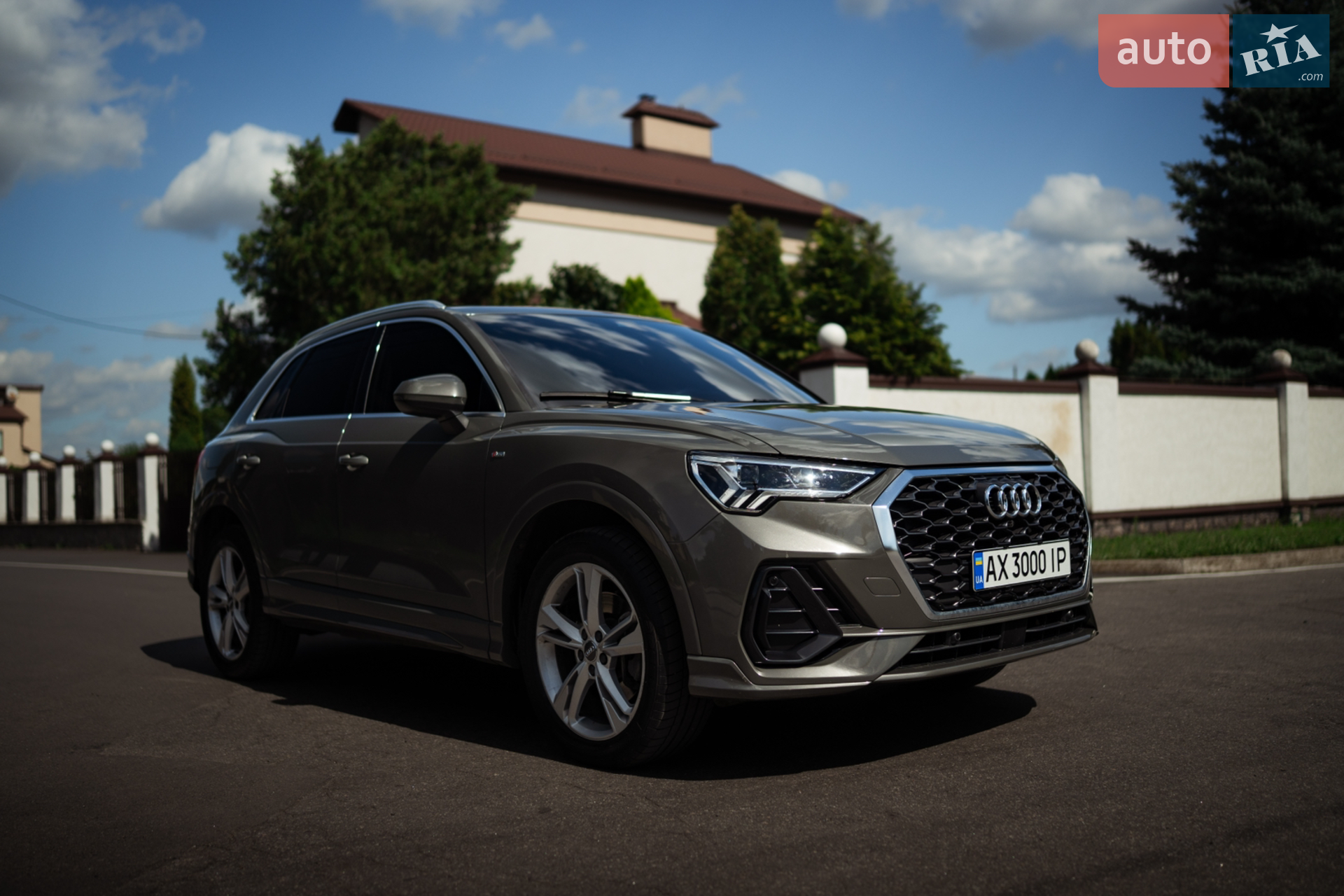 2020 Audi Q3 - фото 1
