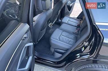 Внедорожник / Кроссовер Audi Q3 2021 в 