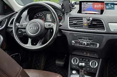 Внедорожник / Кроссовер Audi Q3 2015 в 