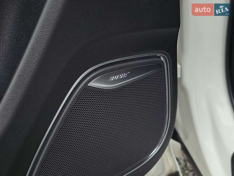 Внедорожник / Кроссовер Audi Q3 2015 в Тернополе