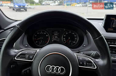 Внедорожник / Кроссовер Audi Q3 2015 в 