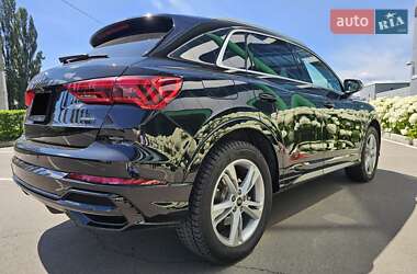 Внедорожник / Кроссовер Audi Q3 2020 в 