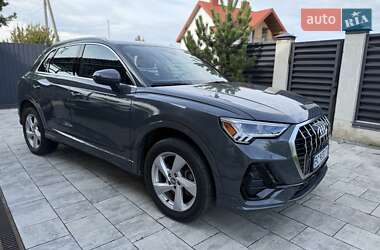 Внедорожник / Кроссовер Audi Q3 2020 в Львове