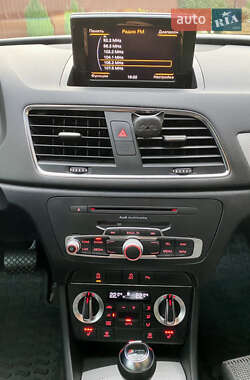 Внедорожник / Кроссовер Audi Q3 2013 в 