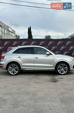 Внедорожник / Кроссовер Audi Q3 2016 в 