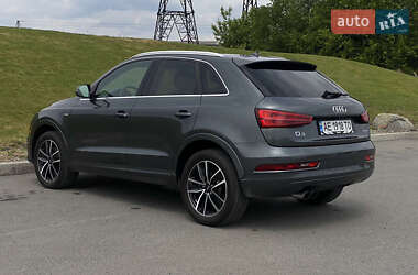 Внедорожник / Кроссовер Audi Q3 2017 в 