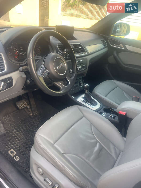 Внедорожник / Кроссовер Audi Q3 2018 в Одессе