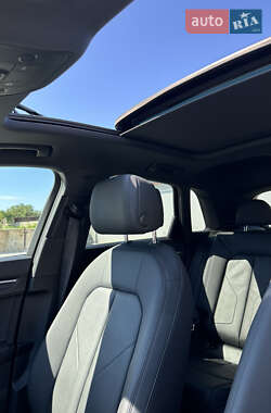 Внедорожник / Кроссовер Audi Q3 2020 в 