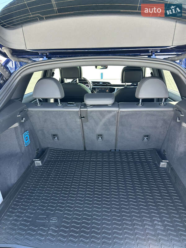 Внедорожник / Кроссовер Audi Q3 2020 в Тернополе