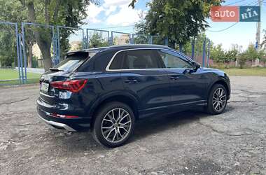 Внедорожник / Кроссовер Audi Q3 2019 в 