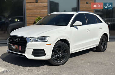 Внедорожник / Кроссовер Audi Q3 2016 в 