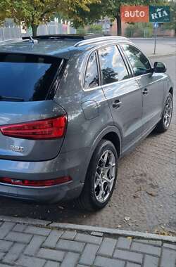 Внедорожник / Кроссовер Audi Q3 2016 в 