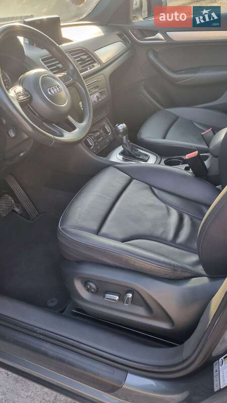 Внедорожник / Кроссовер Audi Q3 2016 в Запорожье