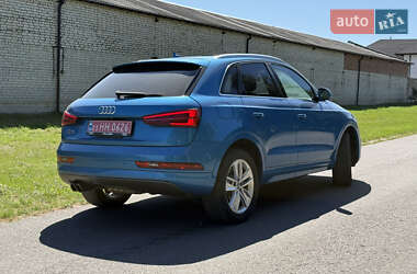 Внедорожник / Кроссовер Audi Q3 2016 в 