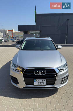 Внедорожник / Кроссовер Audi Q3 2016 в 