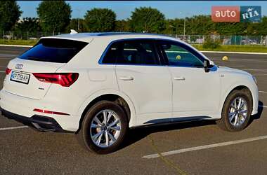 Внедорожник / Кроссовер Audi Q3 2022 в 