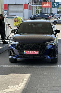 Внедорожник / Кроссовер Audi Q3 2022 в Львове