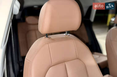 Внедорожник / Кроссовер Audi Q3 2022 в 