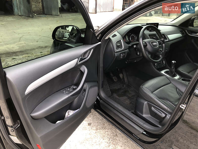 Внедорожник / Кроссовер Audi Q3 2017 в Светловодске