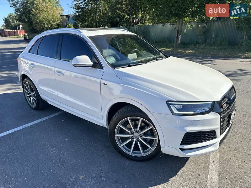 Позашляховик / Кросовер Audi Q3 2018 в Києві