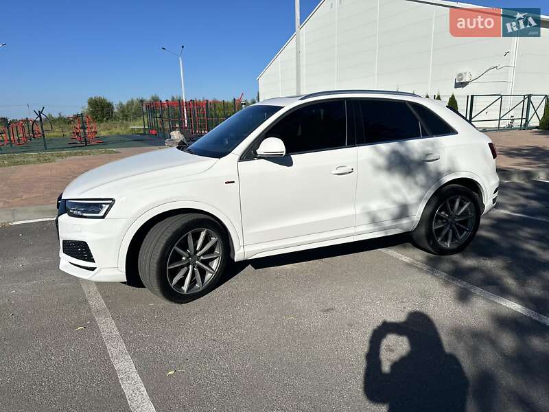 Позашляховик / Кросовер Audi Q3 2018 в Києві