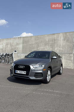 Внедорожник / Кроссовер Audi Q3 2017 в 