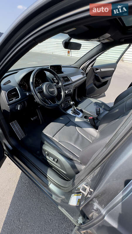 Внедорожник / Кроссовер Audi Q3 2017 в Львове