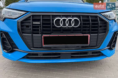 Внедорожник / Кроссовер Audi Q3 2019 в 