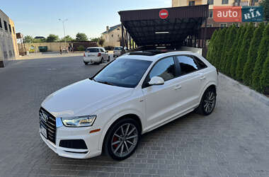 Внедорожник / Кроссовер Audi Q3 2017 в 