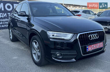 Внедорожник / Кроссовер Audi Q3 2015 в 