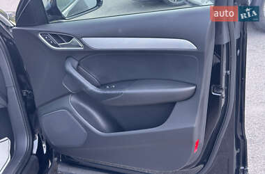 Внедорожник / Кроссовер Audi Q3 2015 в 