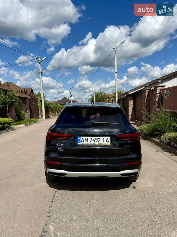 Внедорожник / Кроссовер Audi Q3 2020 в Житомире